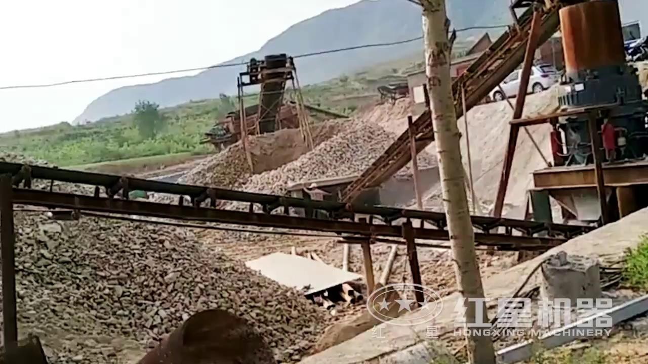 碎石機(jī)一套下來要多錢？時產(chǎn)1000噸碎石生產(chǎn)線作業(yè)視頻