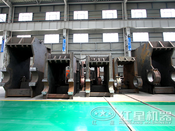 節(jié)能破碎機(jī)現(xiàn)場