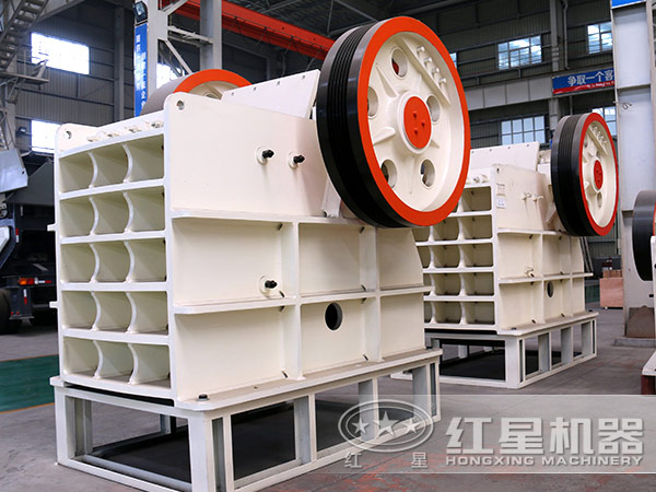 1600×2100顎式破碎機(jī)生產(chǎn)能力如何，報(bào)價(jià)多少