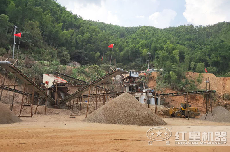碎石機(jī)每小時(shí)300噸多少錢一臺？