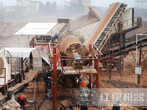 建筑垃圾移動(dòng)式破碎機(jī)現(xiàn)場(chǎng)實(shí)拍