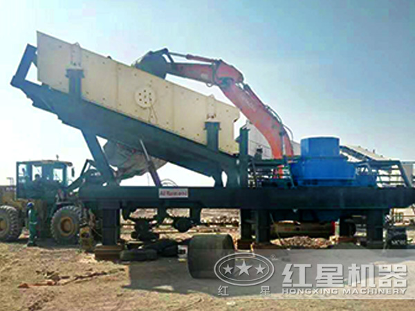 小型河卵石移動(dòng)制砂機(jī)現(xiàn)場實(shí)拍