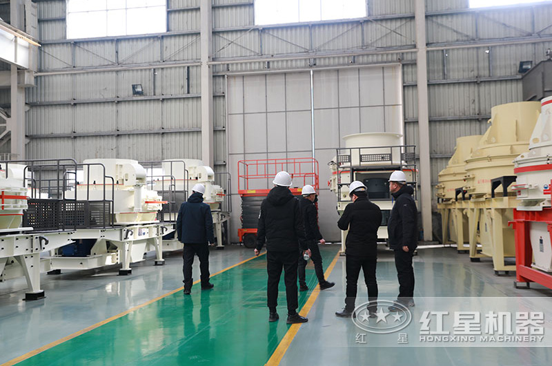 客戶來紅星機(jī)器廠區(qū)考察