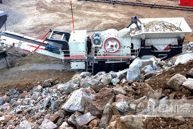 流動石子破碎機(jī)跋山涉水去破碎